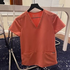 Wear Figs Scrub Top XXS Coral